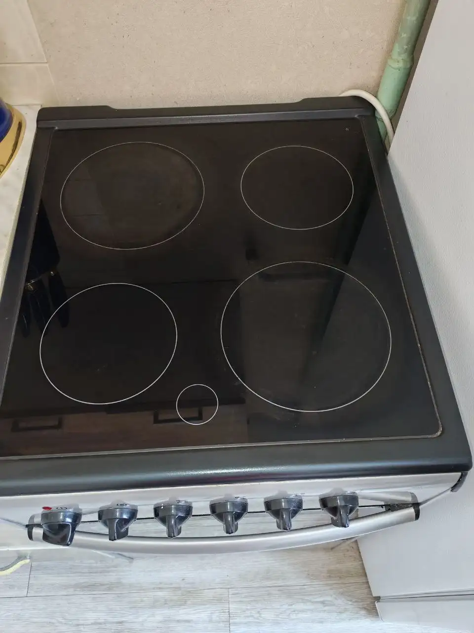 Продажа плиты в хорошем состоянии - Кухонная техника (Для дома и дачи) в Хабаровск