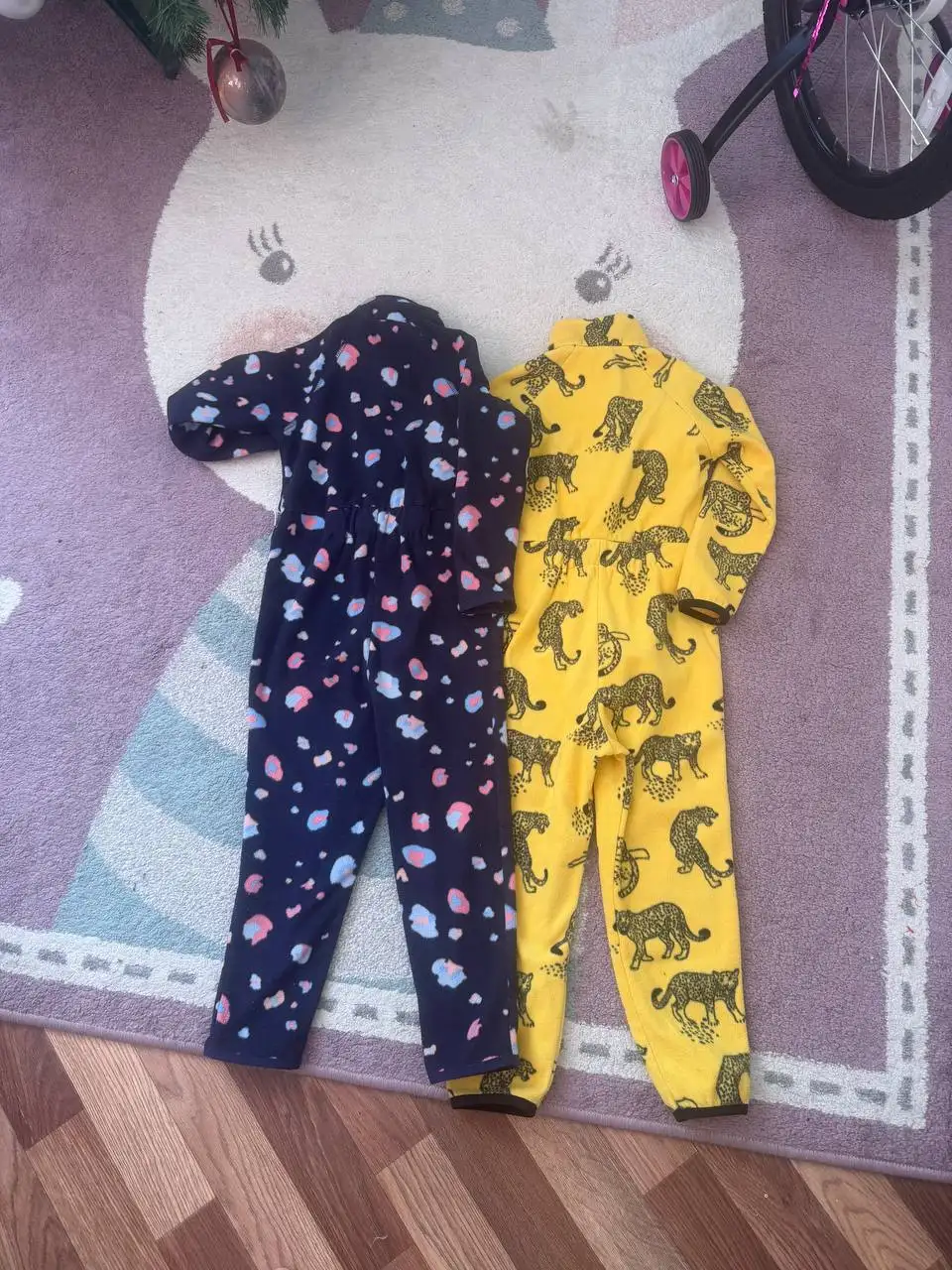 Два флисовых комбинезона 110-116 см - Детская одежда (Одежда) в Хабаровск