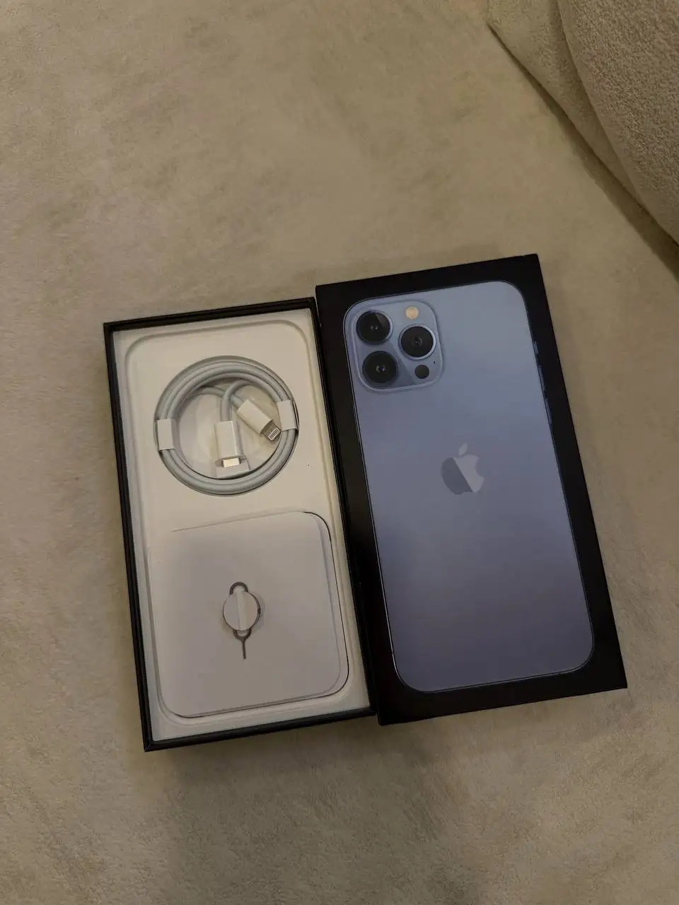 iPhone 13 ProMax 512 GB в идеальном состоянии - Смартфоны (Электроника) в Хабаровск