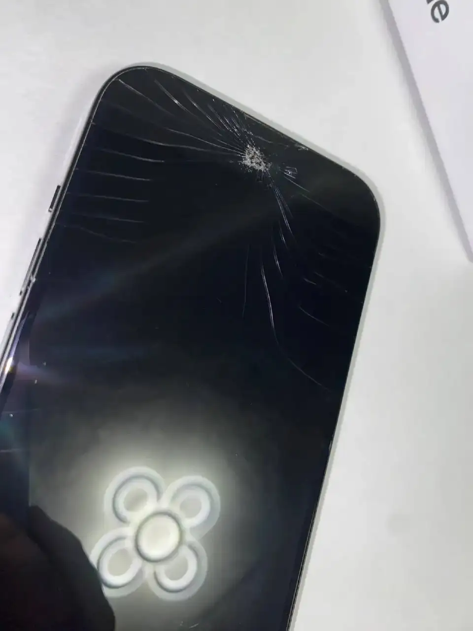 Продам iPhone 15 с повреждениями - Телефоны (Электроника) в Хабаровск