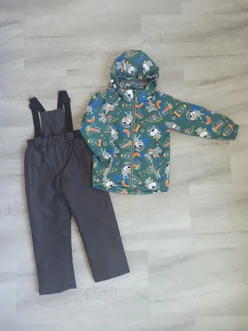 Костюм весна-осень размер 110 - Детская обувь в Хабаровск