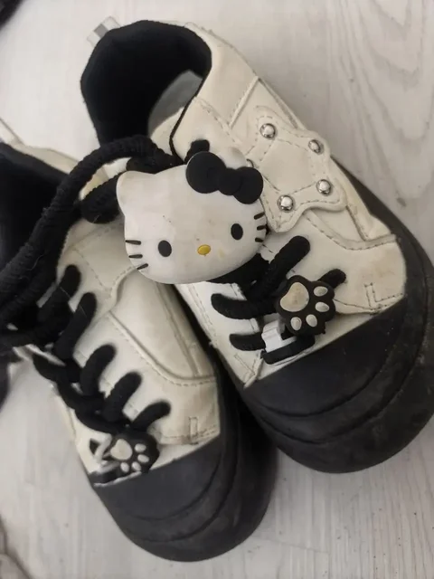 Продажа обуви и одежды - Детская обувь в Хабаровск