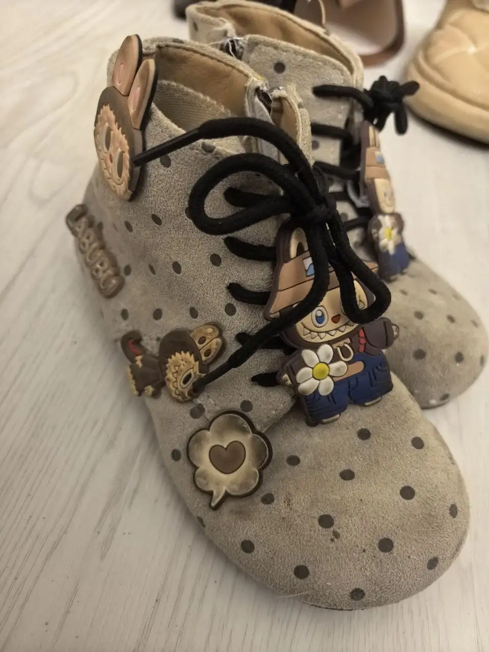 Продажа обуви и одежды - Обувь и верхняя одежда (Одежда) в Хабаровск