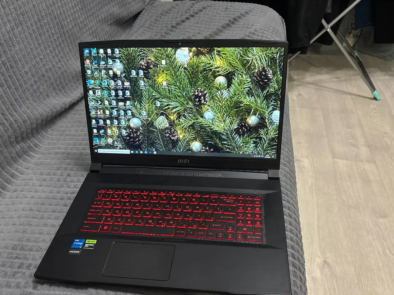 Ноутбук MSI Katana 17 B11UCX 897XRU в отличном состоянии - Ноутбуки (Электроника) в Хабаровск