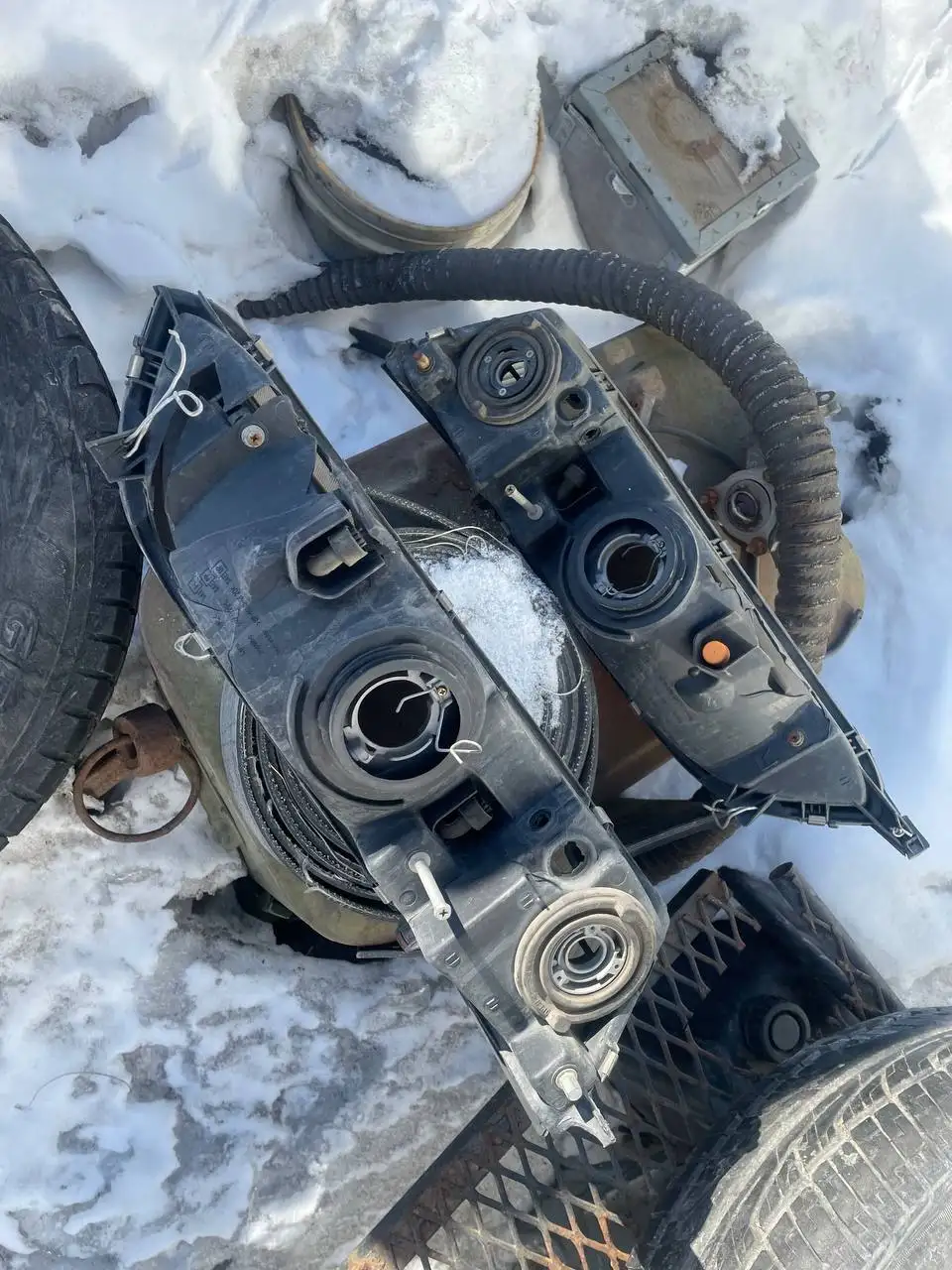 Продам автомобильные чехлы, оплетки руля, щетки и фары Mark 2 - Автоаксессуары (Авто) в Хабаровск