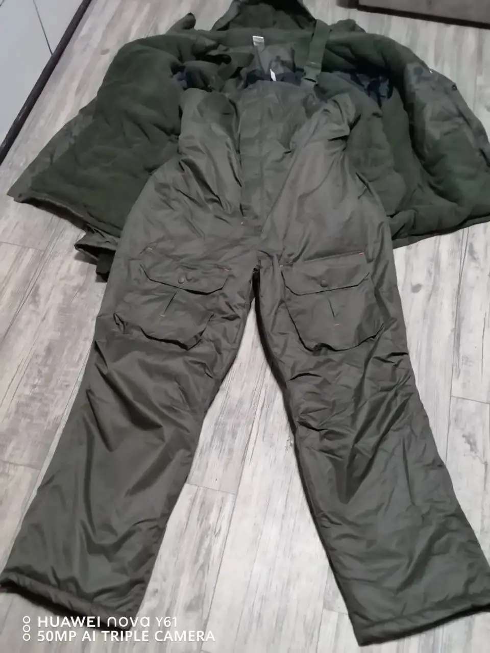 Продам новый теплый костюм с сапогами - Одежда в Хабаровск