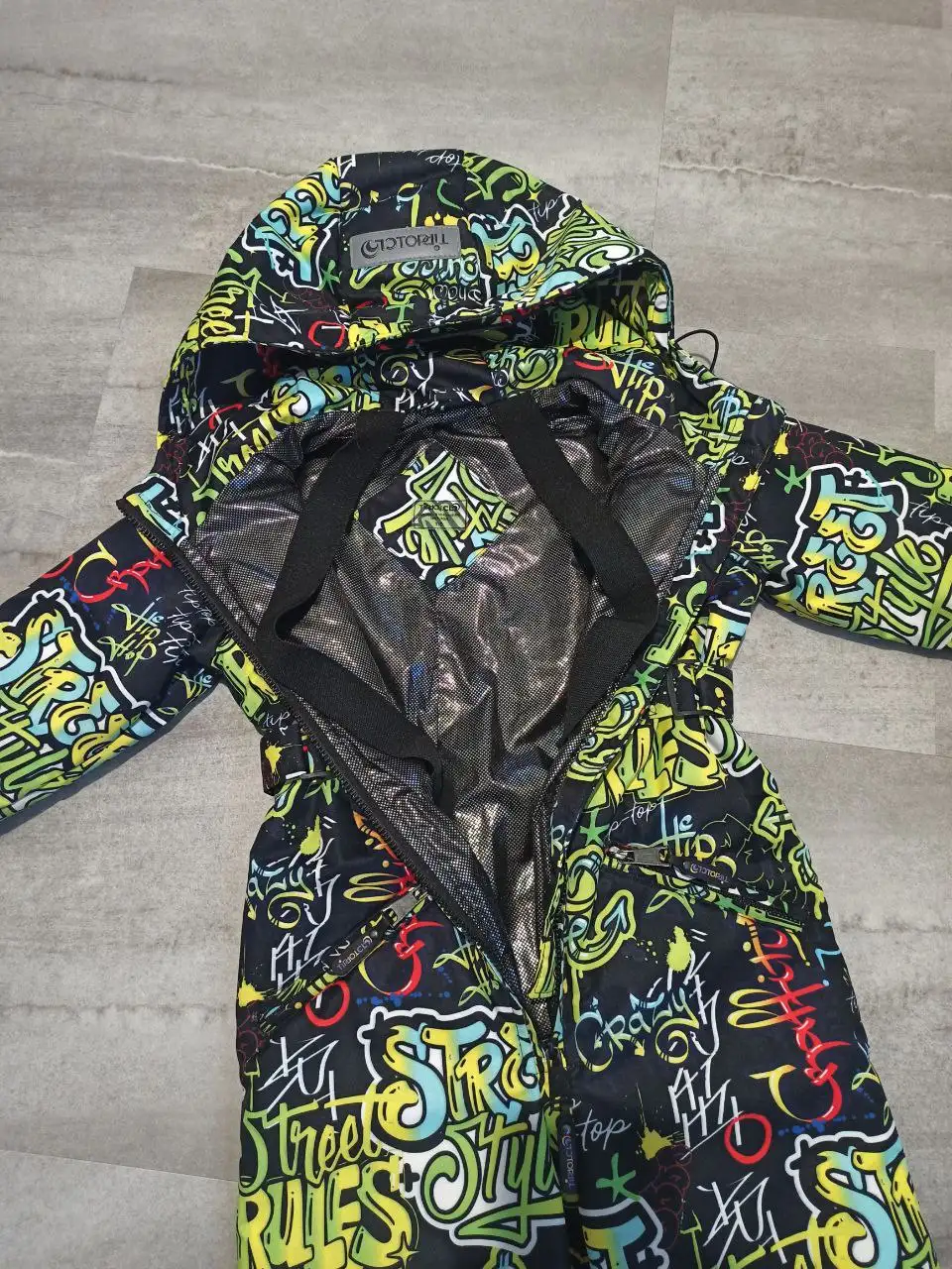 Демисезонный комбинезон размер 110 - Детская одежда (Одежда) в Хабаровск