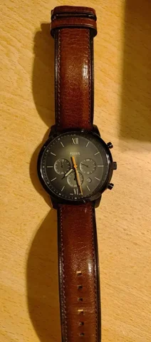 Мужские часы Fossil в идеальном состоянии - Средства гигиены и бытовая химия в Хабаровск