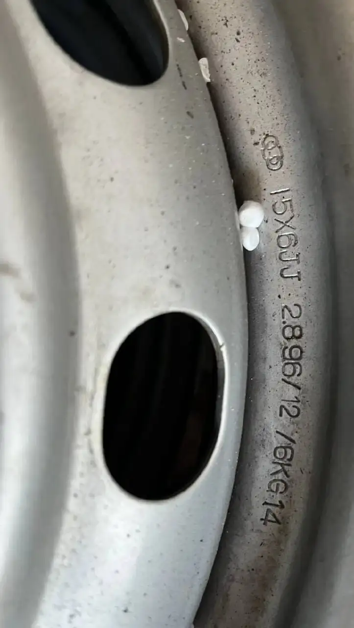 Шины и диски комплектом 4шт - Шины и диски (Авто) в Хабаровск