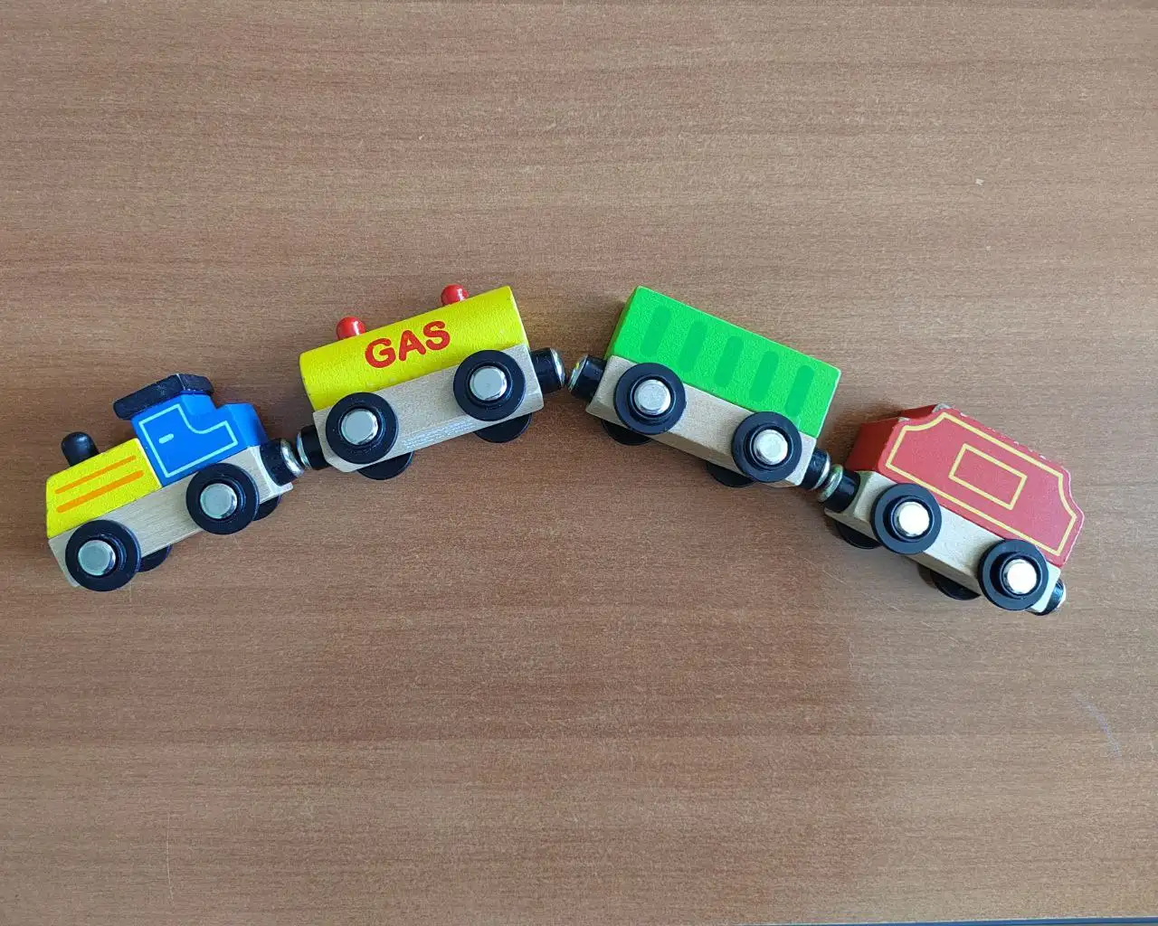 Магниты и пазлы пакетом - Пазлы и головоломки (Хобби и отдых) в Хабаровск