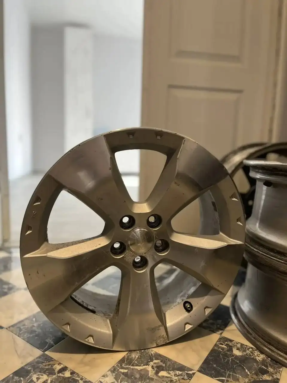 Продам штатные диски с Ford Focus 3 поколение, 17 радиус - Запчасти (Авто) в Хабаровск