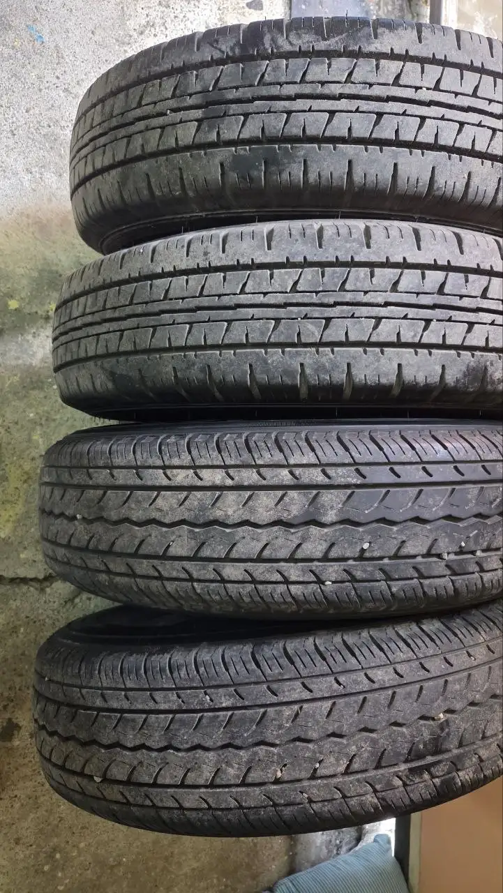 Продажа летних шин LT 165/80/14 с Nissan NV200 - Шины (Запчасти) в Хабаровск