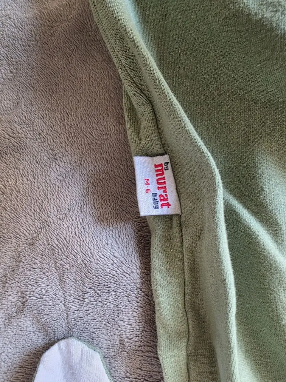 Костюмчик на мальчика не ношеный - Одежда для детей (Товары для детей) в Хабаровск