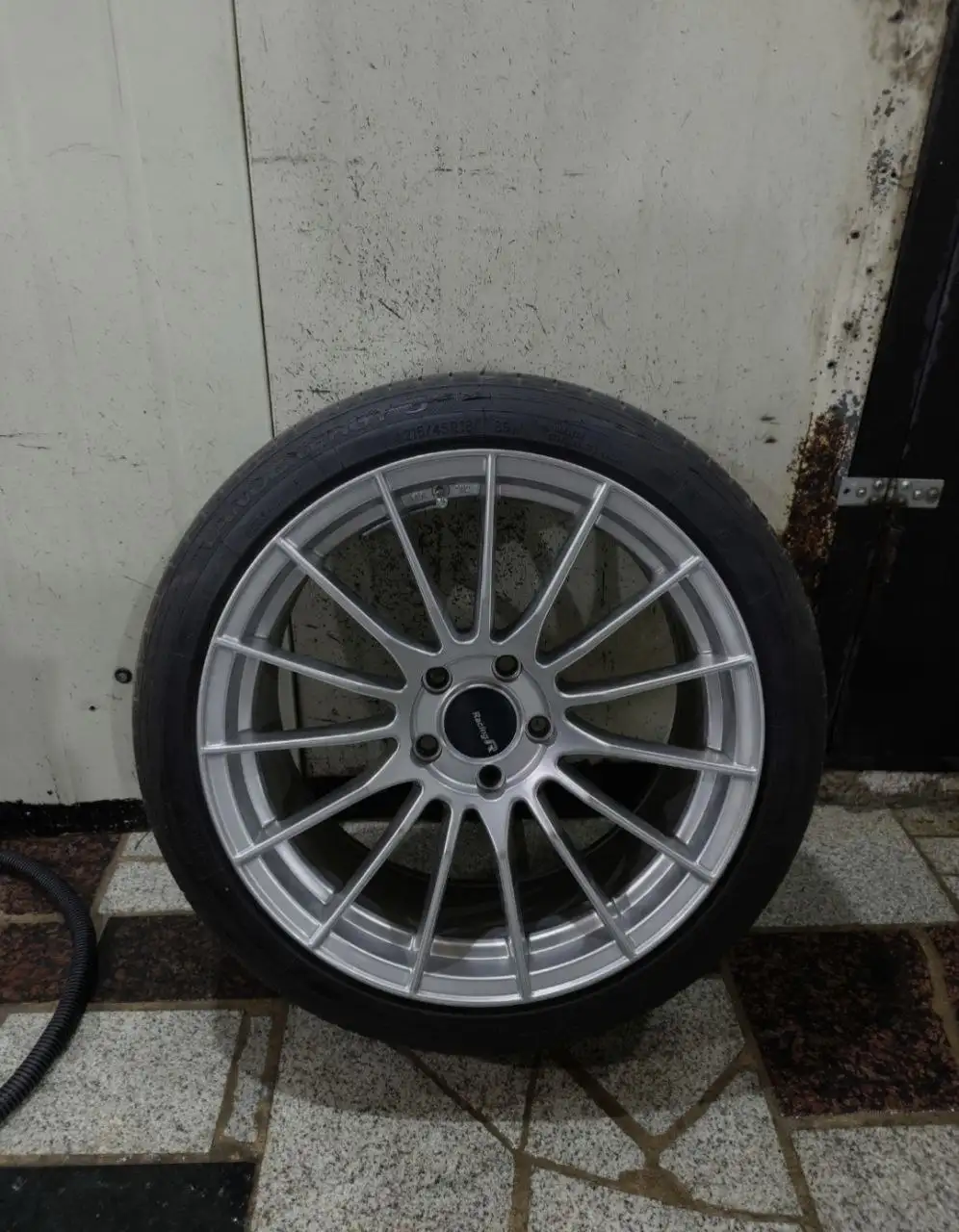 Комплект колес R18 с дисками Enkei RS05RR и японской резиной - Запчасти (Авто) в Хабаровск