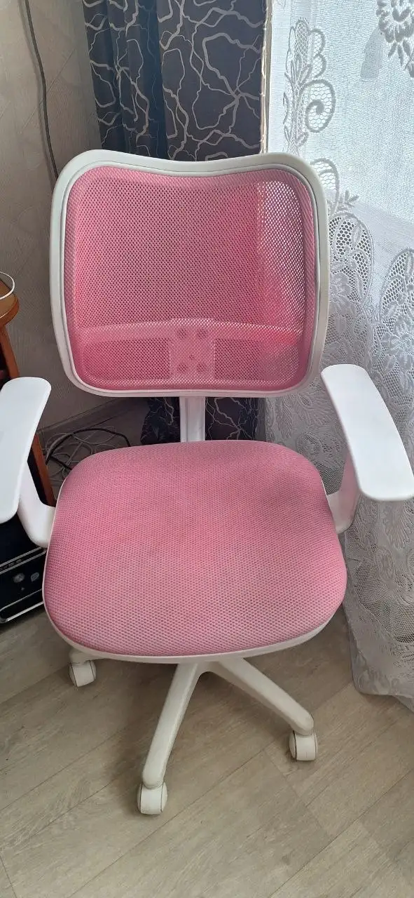 Продажа стула, компьютерного стола, чистящих и противогрибковых средств - Барахолка в Хабаровск