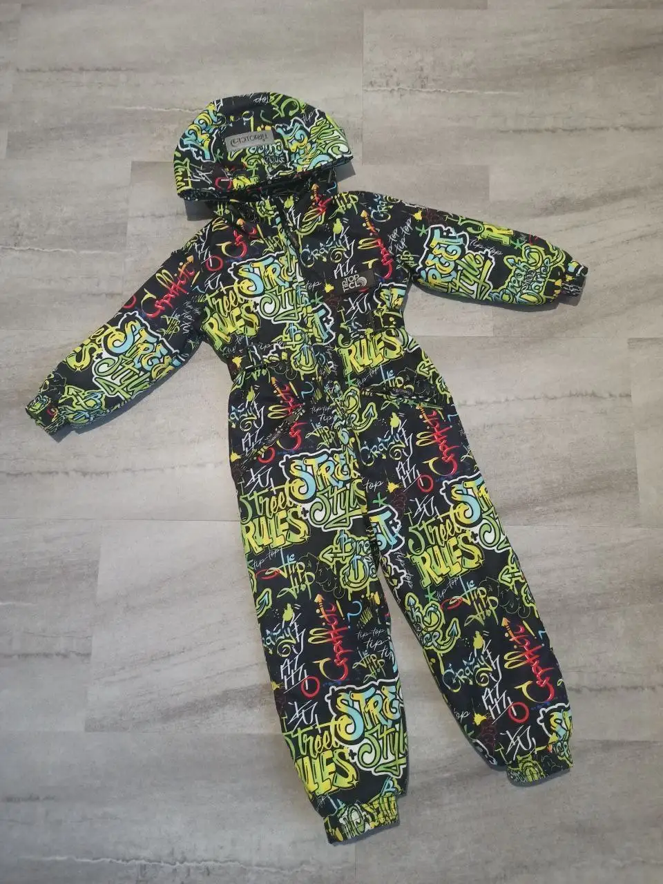 Демисезонный комбинезон размер 110 - Одежда для детей (Товары для детей) в Хабаровск