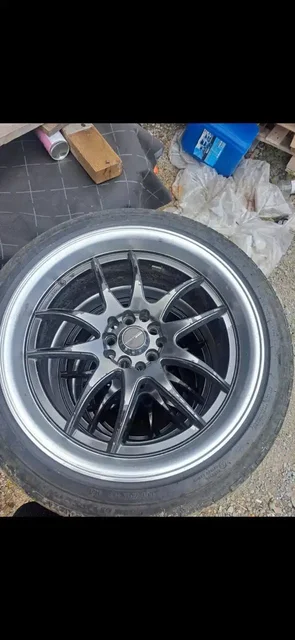 Продажа шин 225/45/18 - Запчасти в Хабаровск