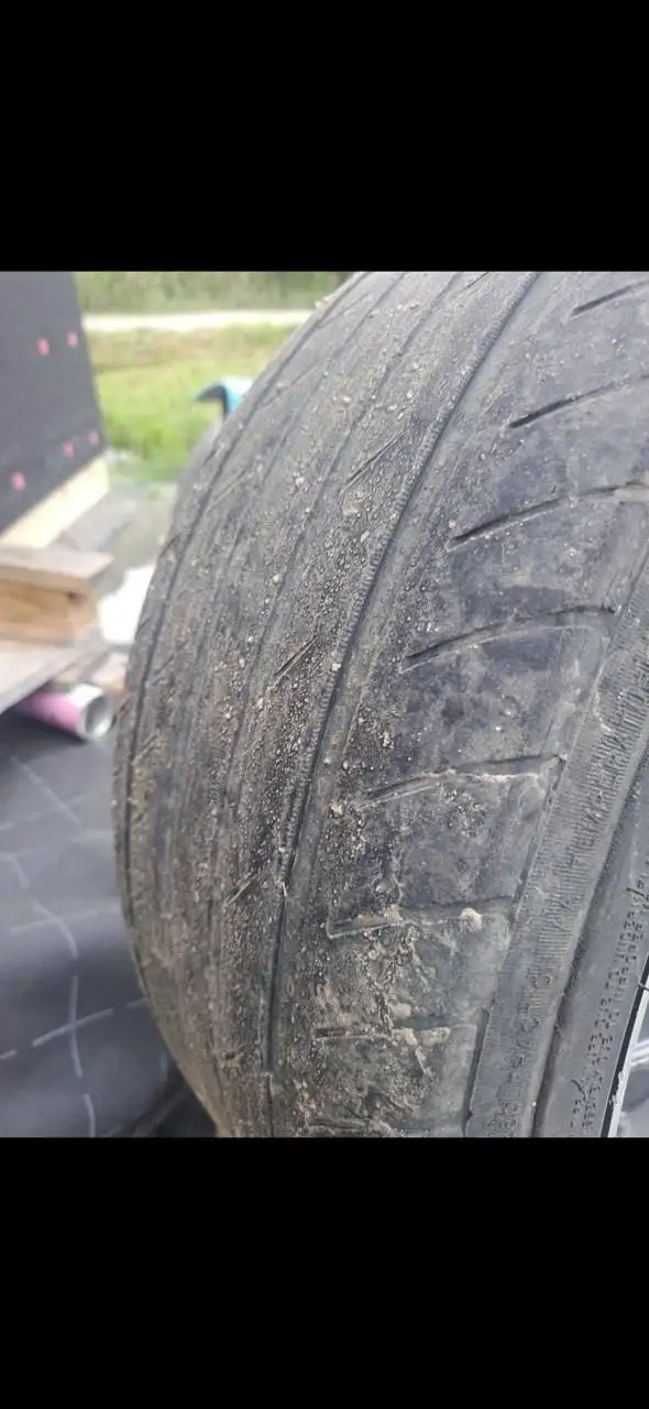 Продажа шин 225/45/18 - Шины и диски (Запчасти) в Хабаровск