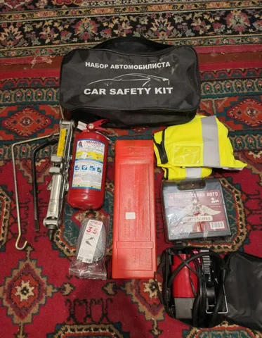 Продам автомобильный комплект безопасности - Авторынок в Хабаровск