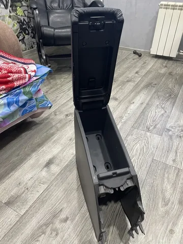 Подлокотник для Тойота Приус 30 кузов - Рулевое управление в Хабаровск