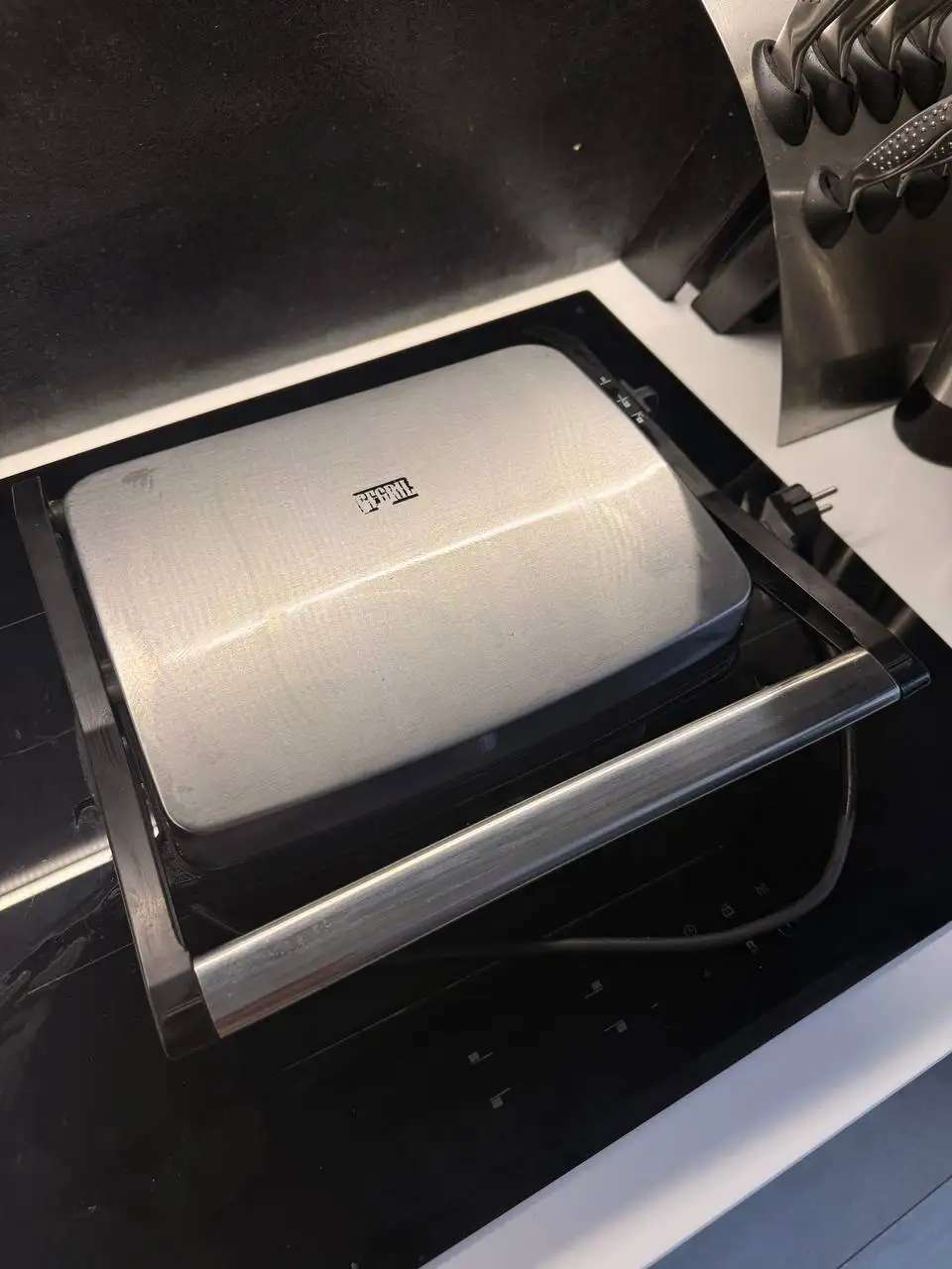 Гриль GFgril GF-065 с антипригарным покрытием - Кухонная техника (Барахолка) в Хабаровск