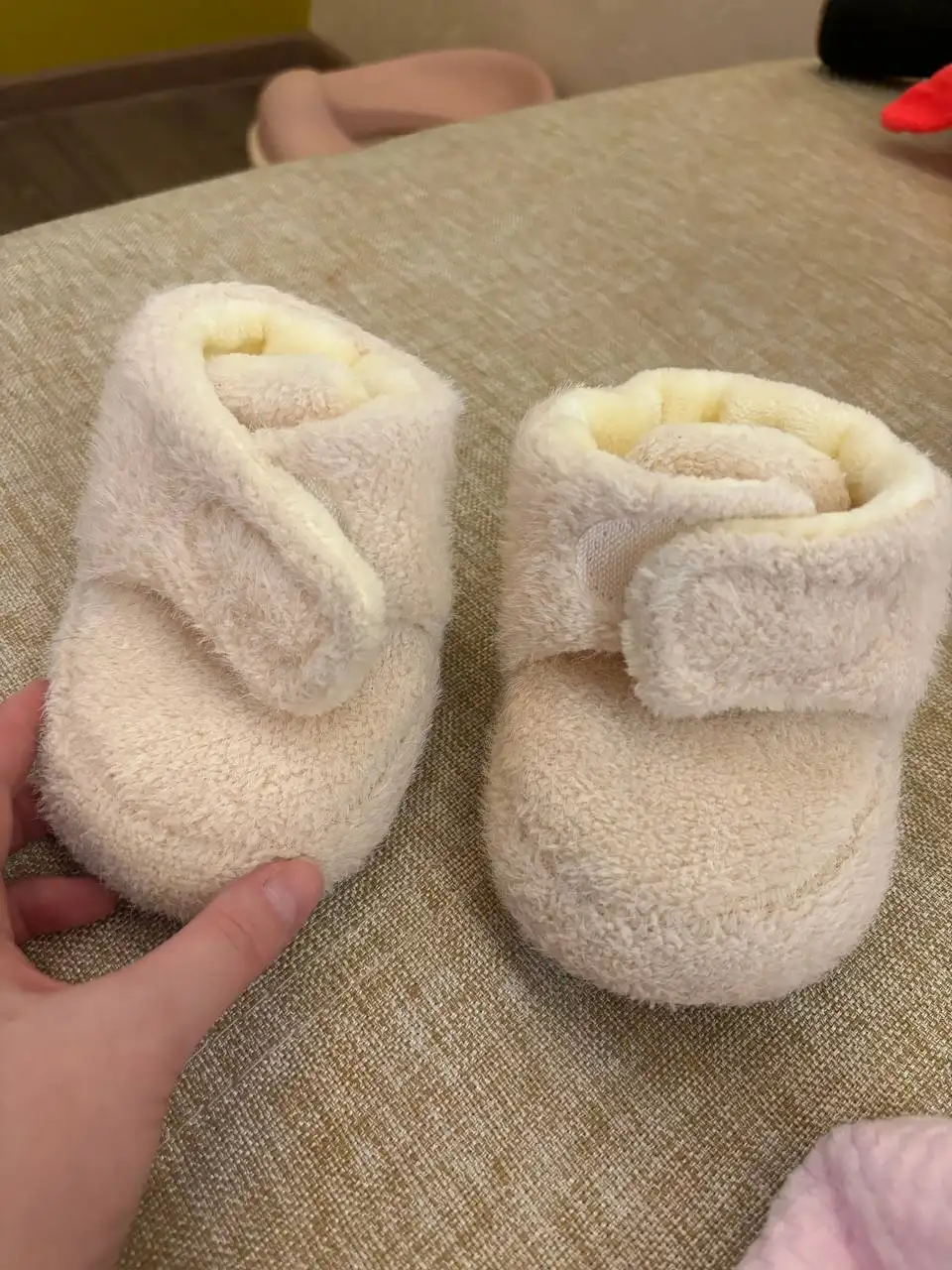 Утепленный детский костюмчик Caramell + ботики для малышей - Детская одежда (Товары для детей) в Хабаровск