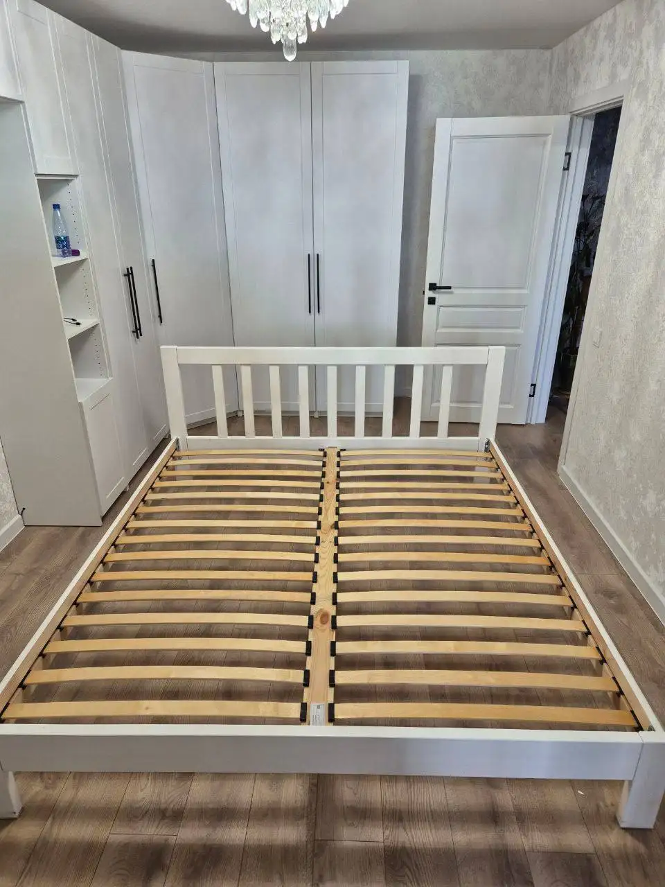 Кровать двухспальная 180х200 - Мебель (Барахолка) в Хабаровск