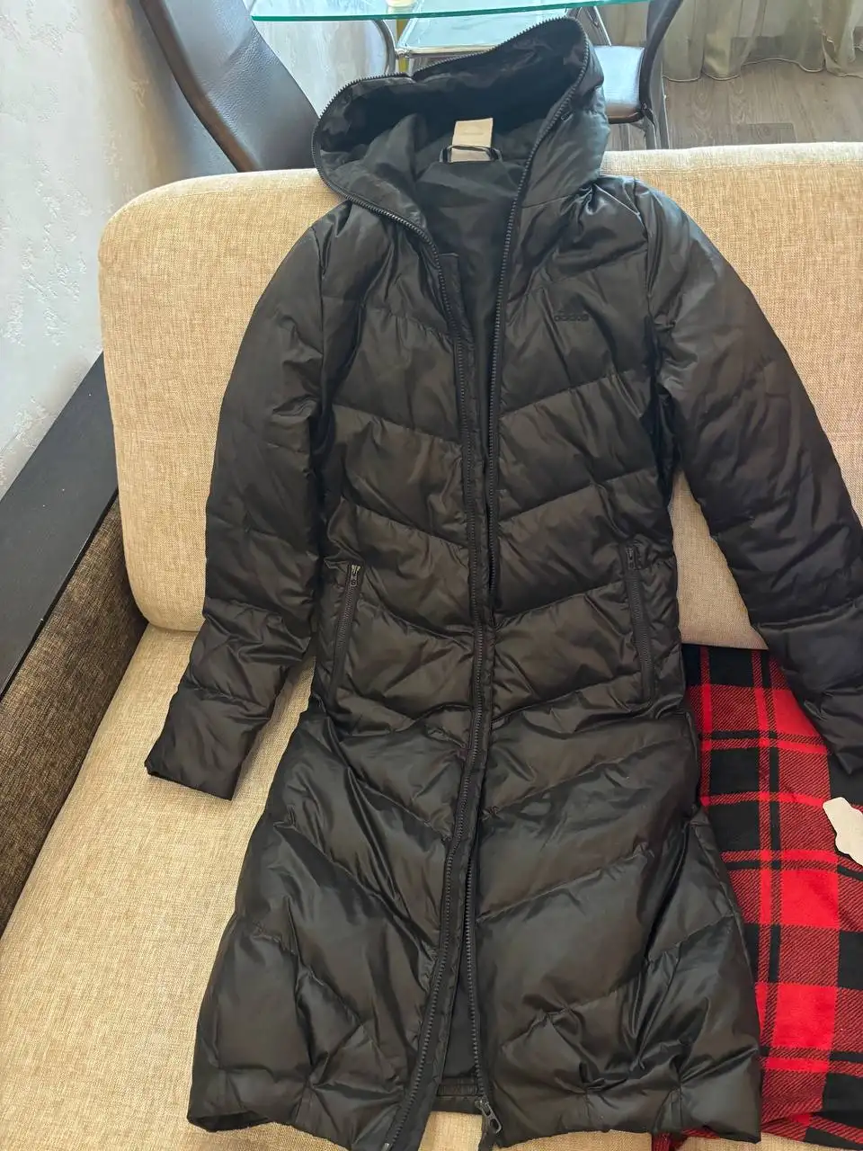 Куртка женская Адидас оригинал тонкая размер XS-S - Верхняя одежда (Одежда) в Хабаровск