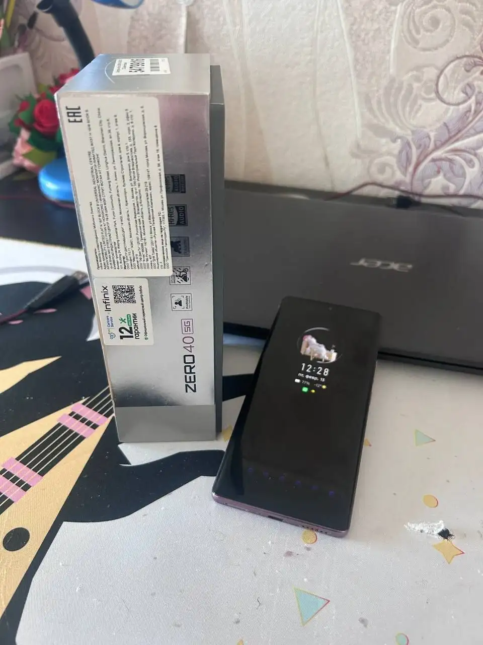 Продам телефон в чехле с царапинами - Телефоны (Электроника) в Хабаровск