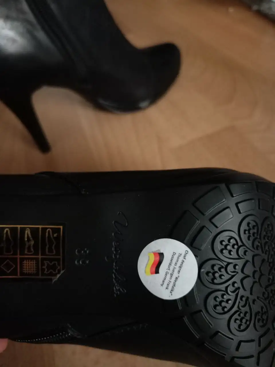 Новые сапожки 39 размер Германия - Обувь (Одежда) в Хабаровск