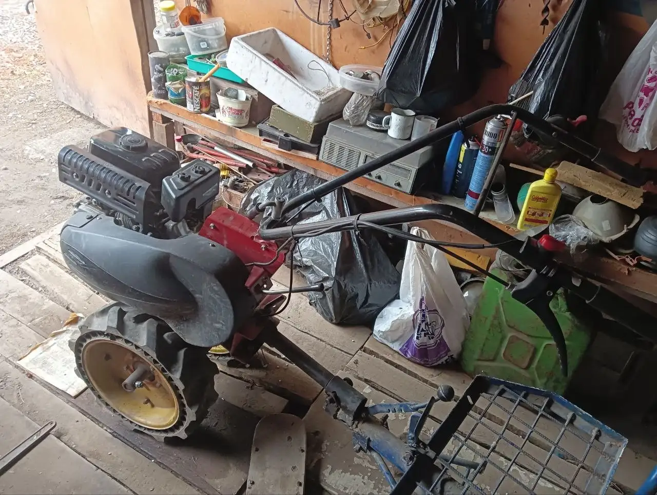 Продажа мотоблока 6 л.с. с навесным и прицепом - Барахолка в Хабаровск