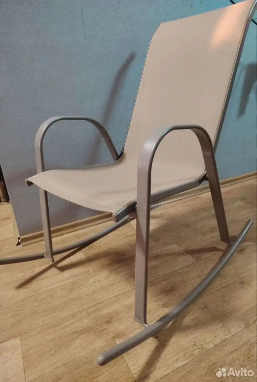 Кресло-качалка б/у в хорошем состоянии - Мебель (Для дома и дачи) в Хабаровск