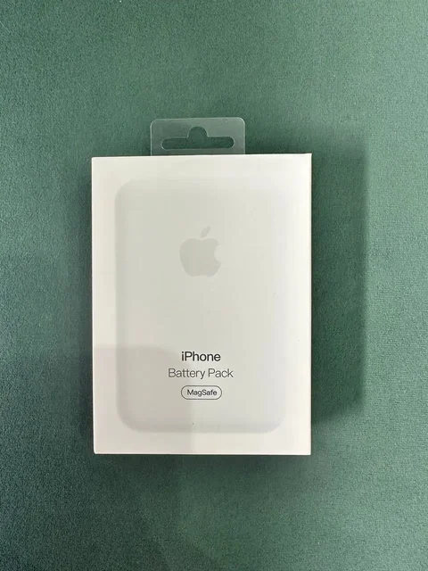 Продам Battery Puck и AirPods Pro 2 - Аудио и Hi-Fi в Хабаровск