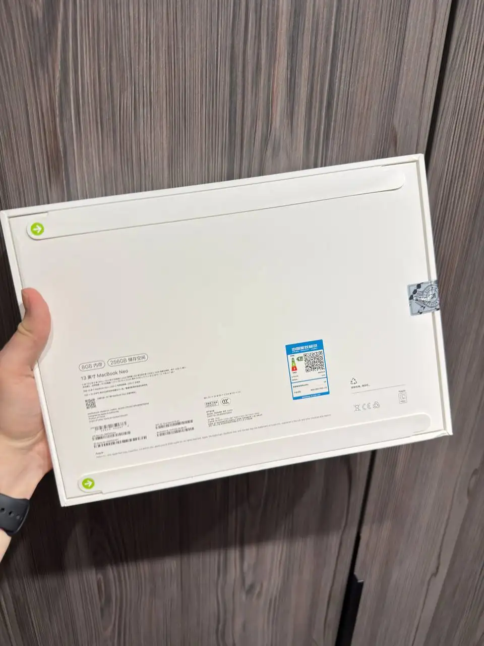 Apple Macbook Neo 256 Gb серебряный - Электроника в Хабаровск