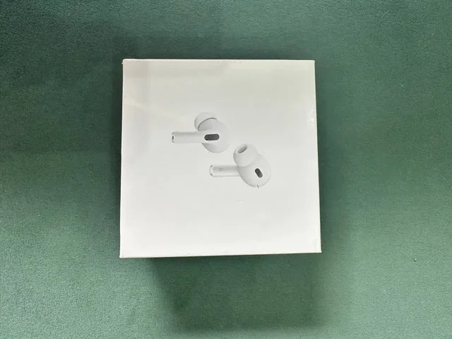 Продажа AirPods и аксессуаров Apple - Аудио и Hi-Fi в Хабаровск