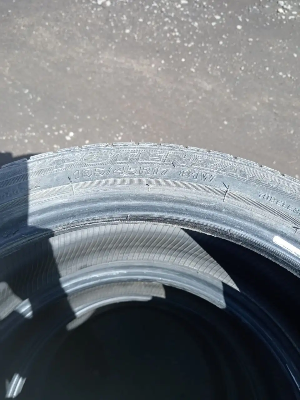 Резина летняя Bridgestone Potenza 195/45R17 - Шины (Авто) в Хабаровск