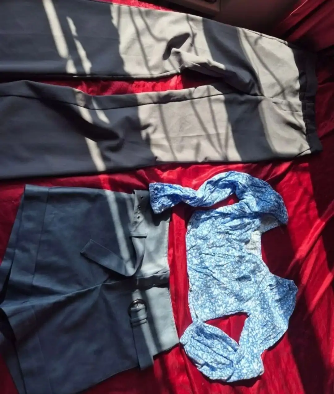Продажа тапок б/у Долой ВЕРХОМ 400 р. и 800 р. - РАЗМЕР 42 Есть SAMPLE - Одежда в Неизвестно