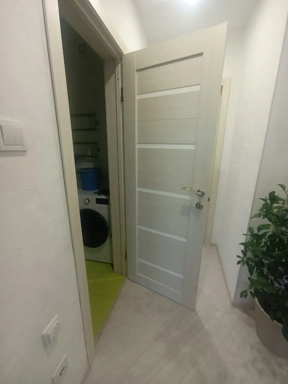 Продам двери 80х200 (2 шт.) и 70х200 - Двери (Для дома и дачи) в Хабаровск