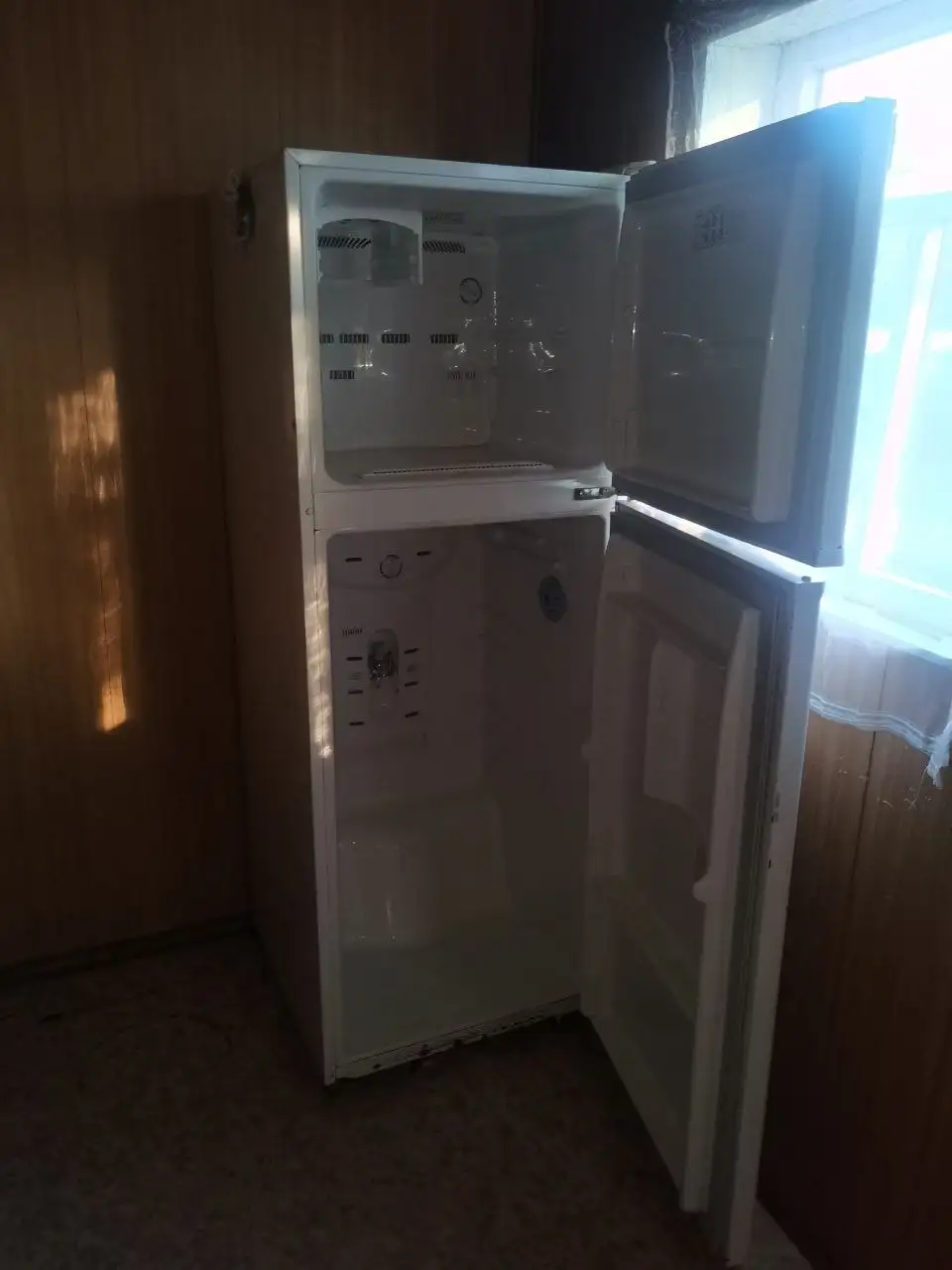 Продам холодильник Samsung и кондиционер Kelon - Бытовая техника (Барахолка) в Хабаровск