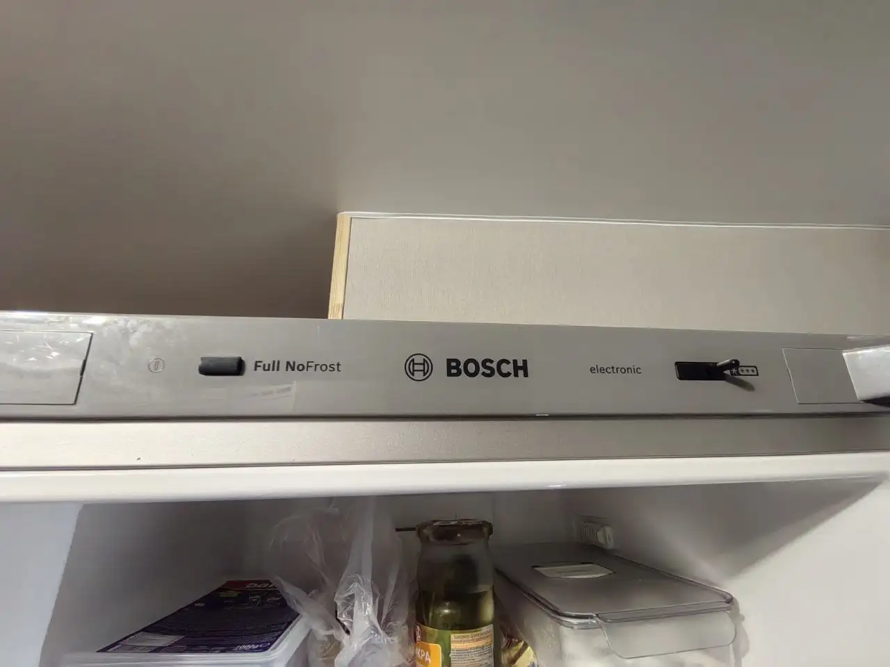 Холодильник Bosch No Frost, 200 см, самовывоз, центр - Электроника в Хабаровск