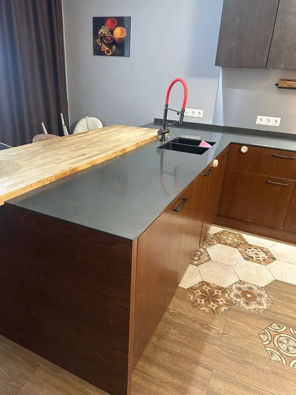 Продам кухонный гарнитур с техникой - Барахолка в Хабаровск