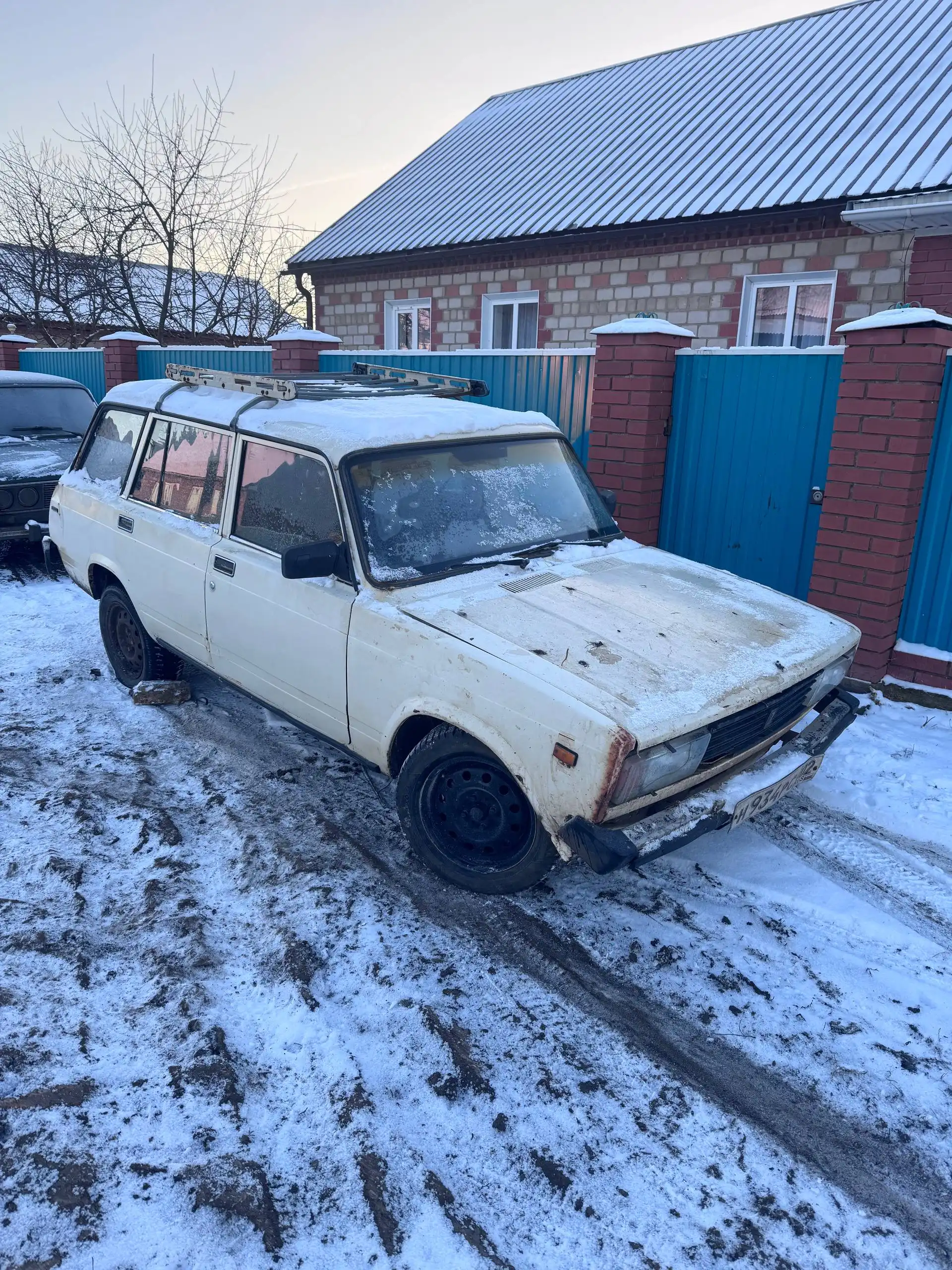 ВАЗ 2104 1999 года в хорошем состоянии