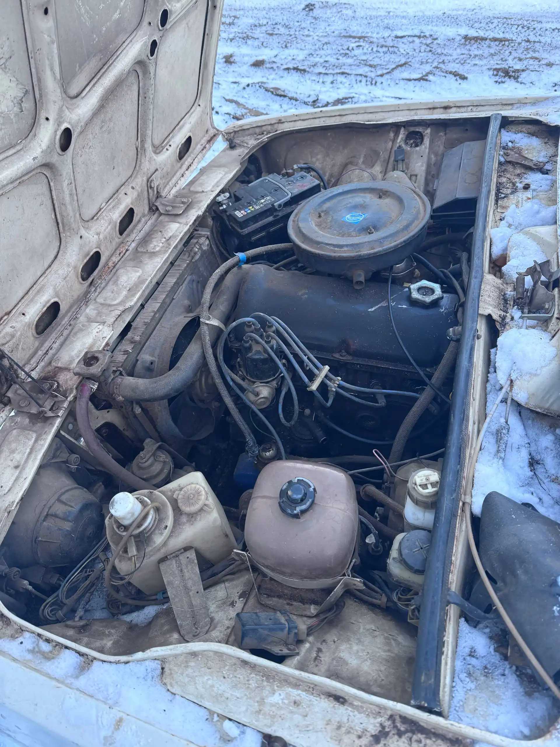 ВАЗ 2104 1999 года в хорошем состоянии