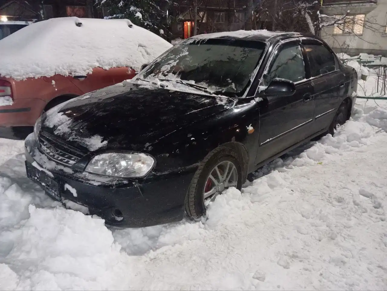 Двигатель троит, но работает, на летней резине, документы в порядке