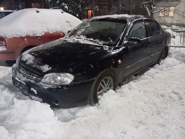 Двигатель троит, но работает, на летней резине, документы в порядке - Авто в Уфа