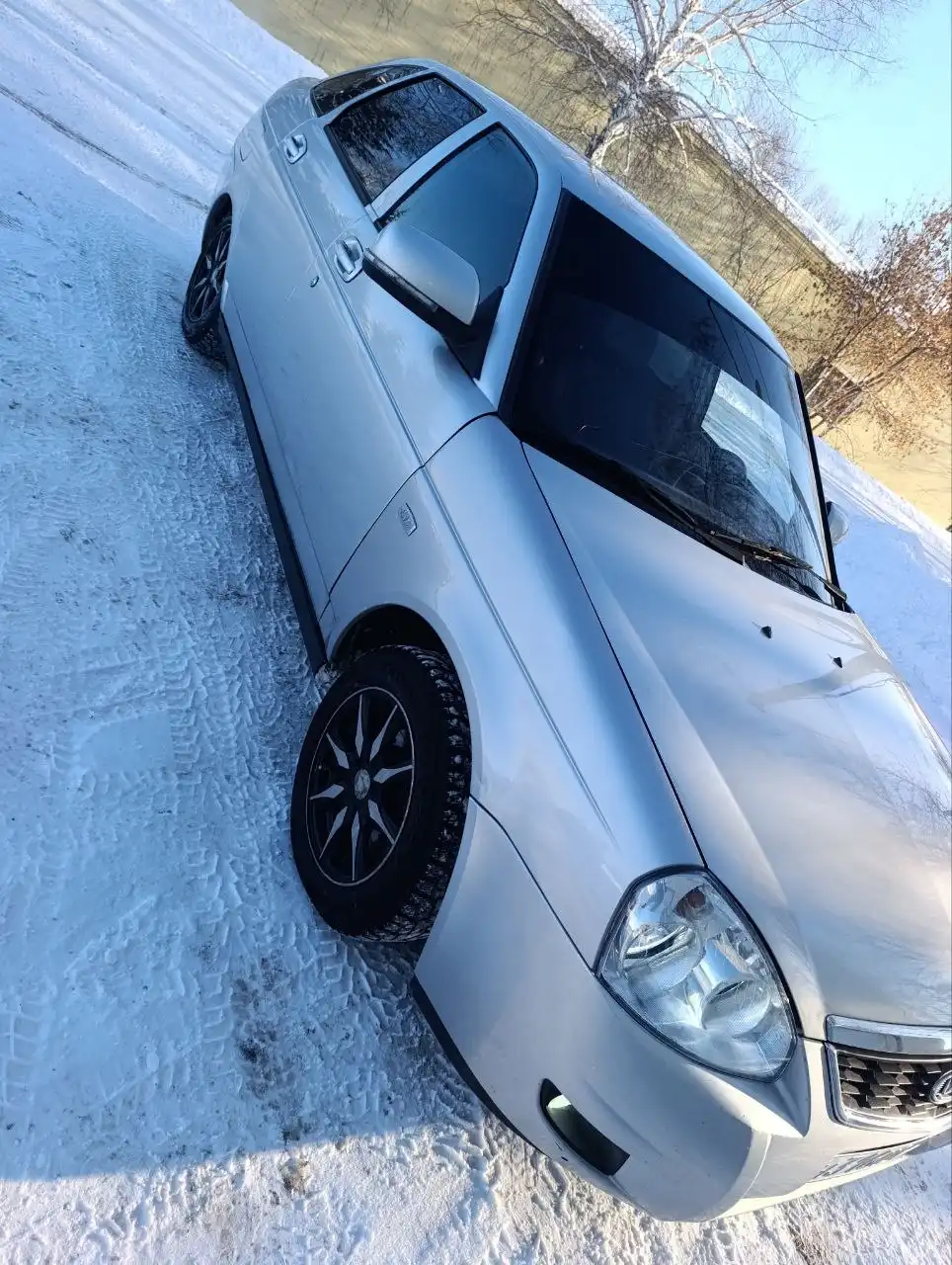 Продам Ладу Приору 2009 года от собственника