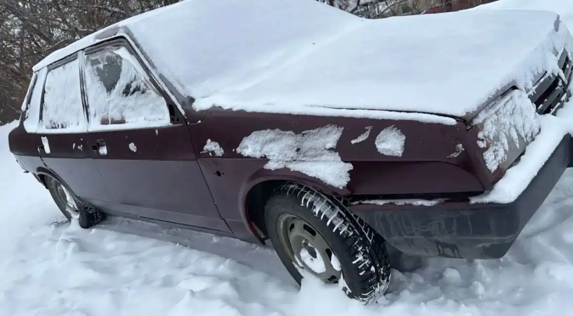 ВАЗ 21099 1995 года с навесным оборудованием