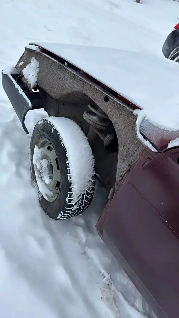 ВАЗ 21099 1995 года с навесным оборудованием