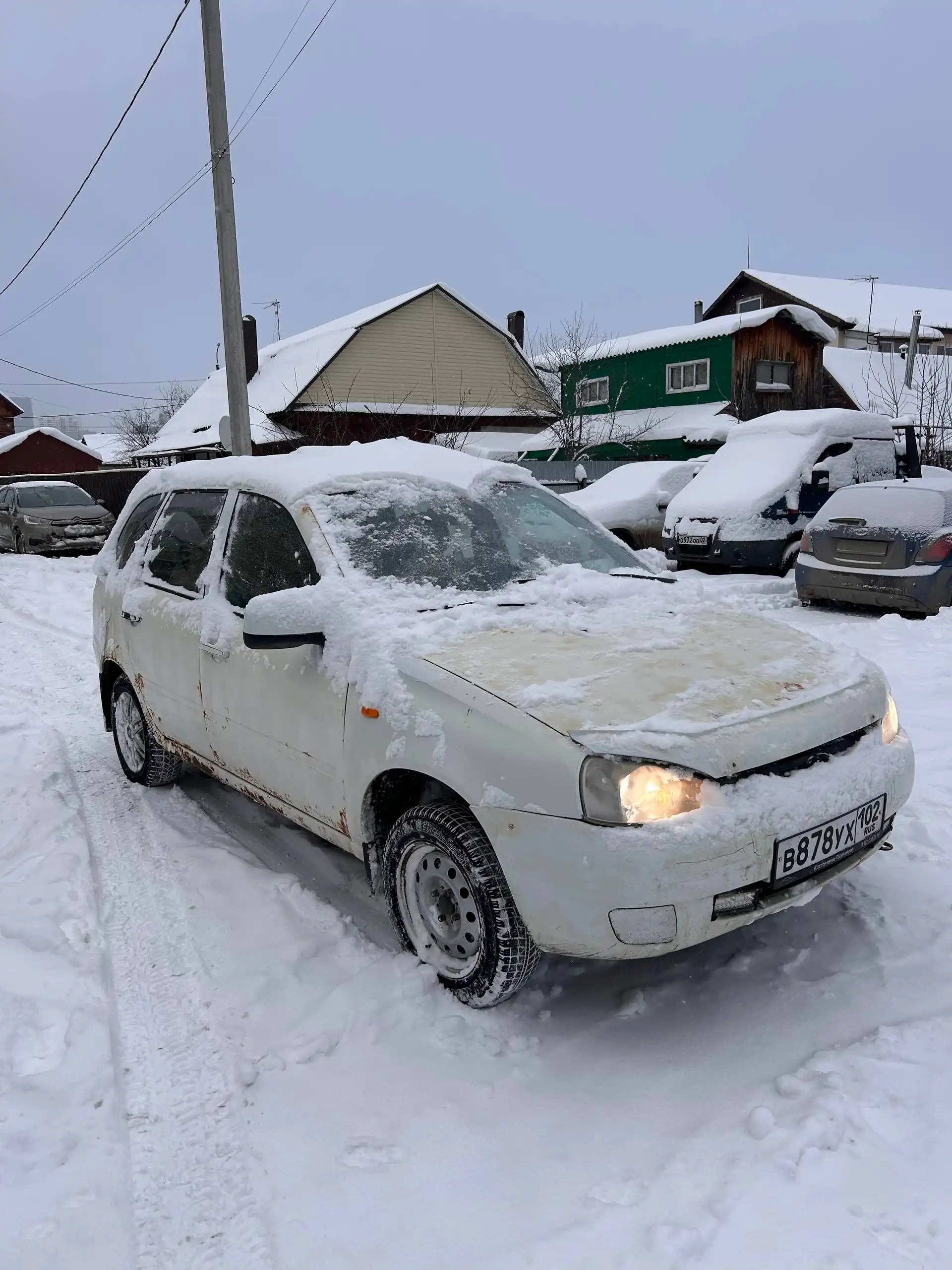 Автомобиль 2010 года выпуска с дополнительным литьем