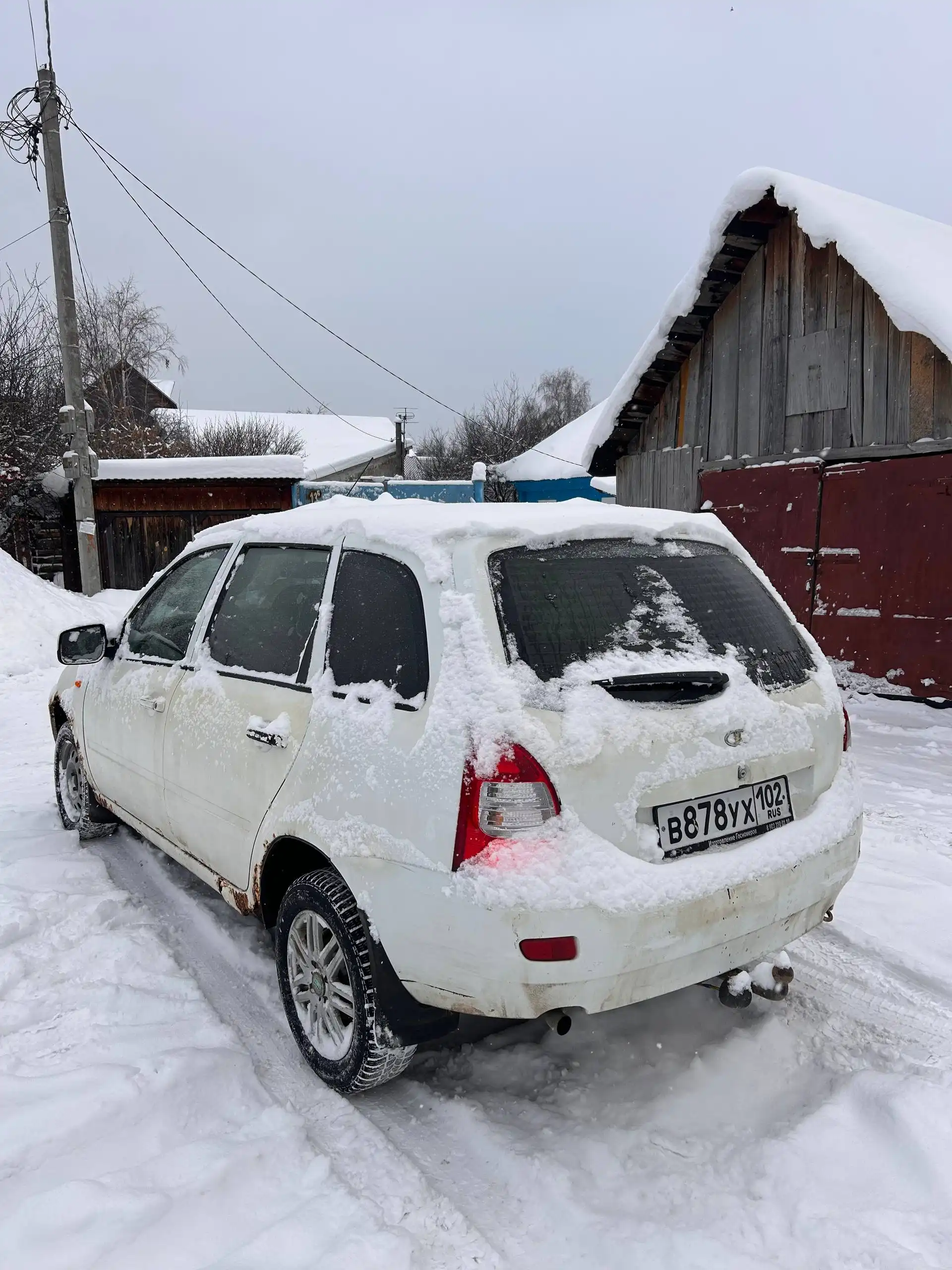 Автомобиль 2010 года выпуска с дополнительным литьем